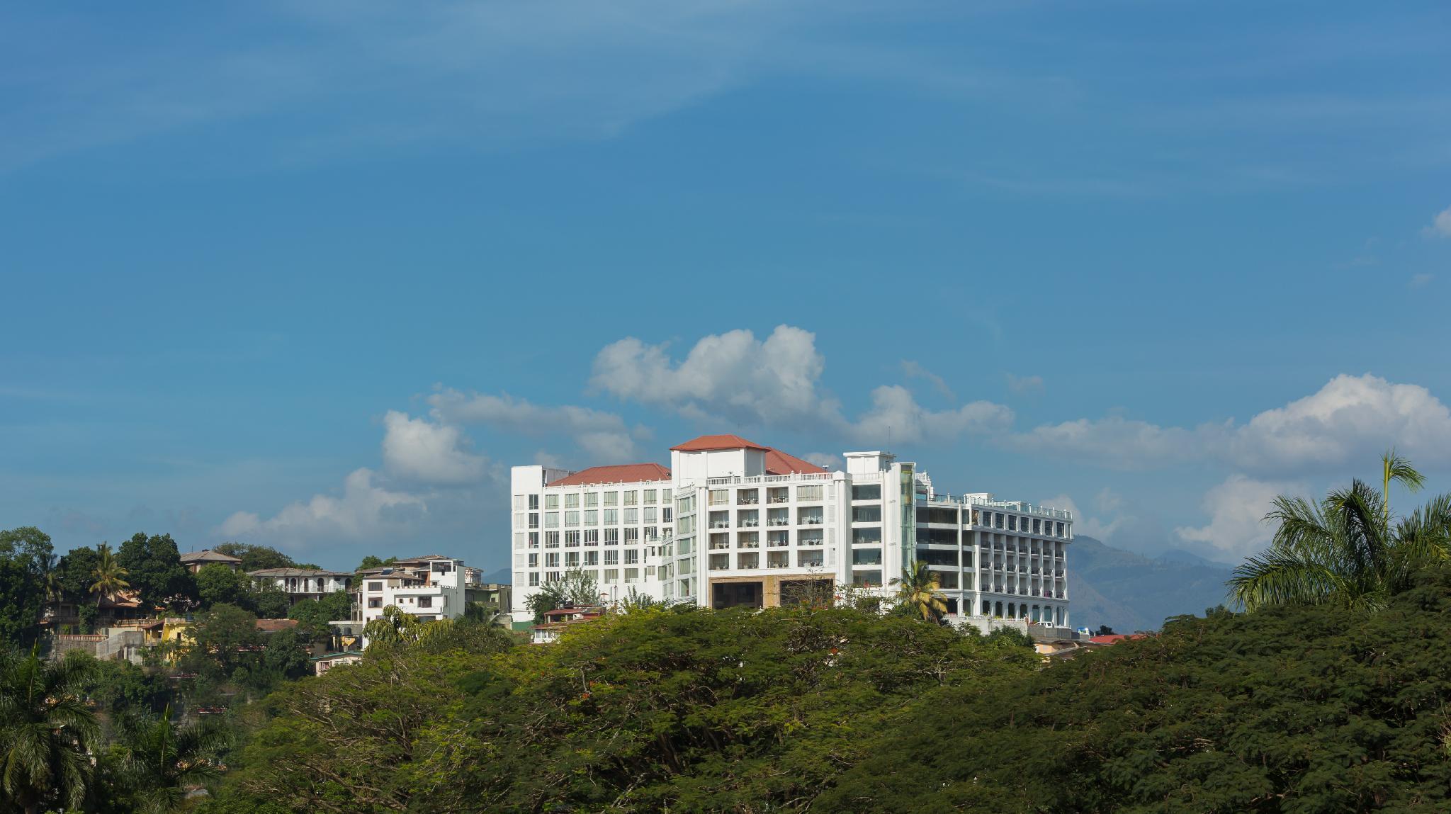 The Grand Kandyan 5*