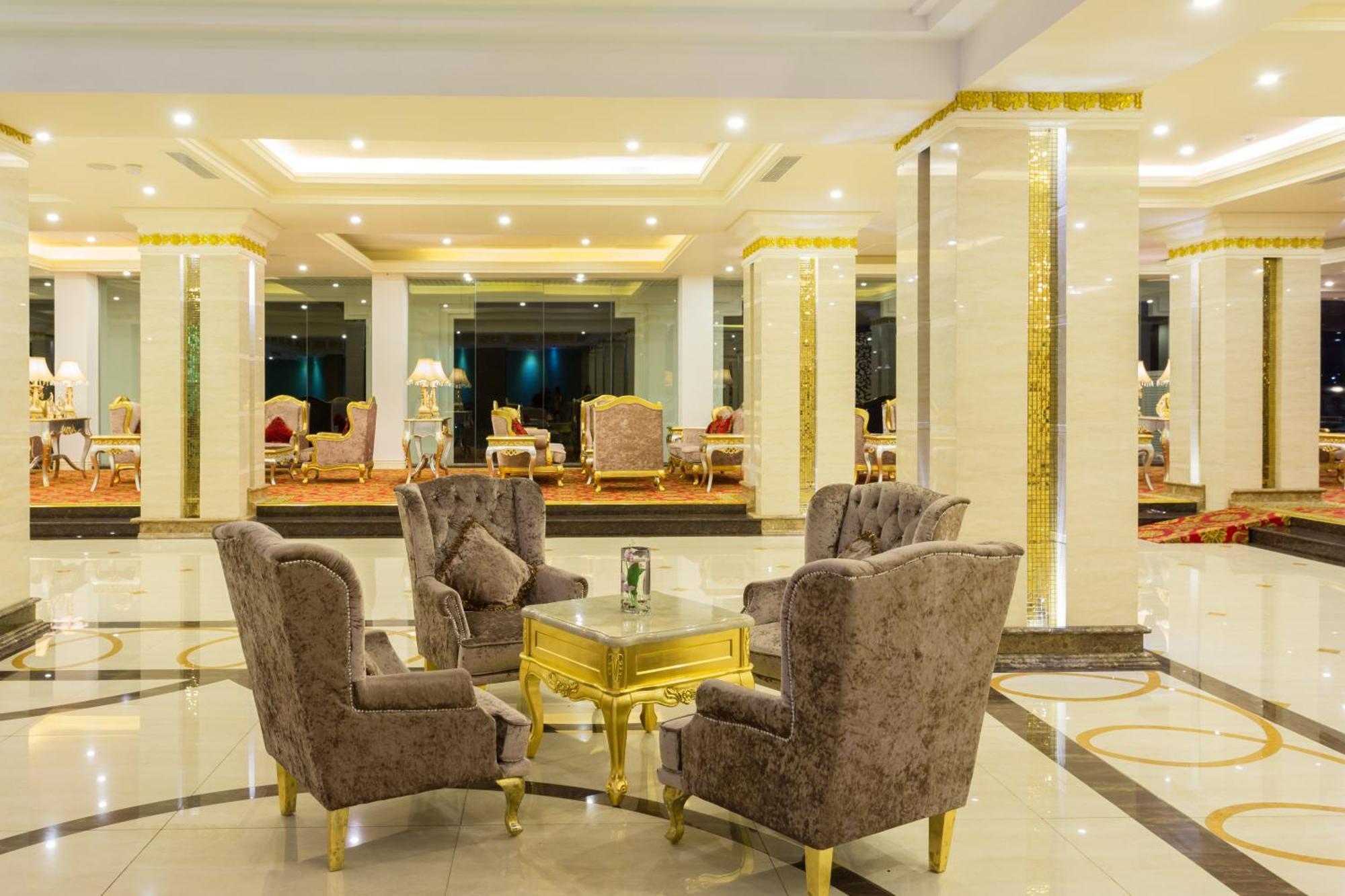 Готель The Grand Kandyan