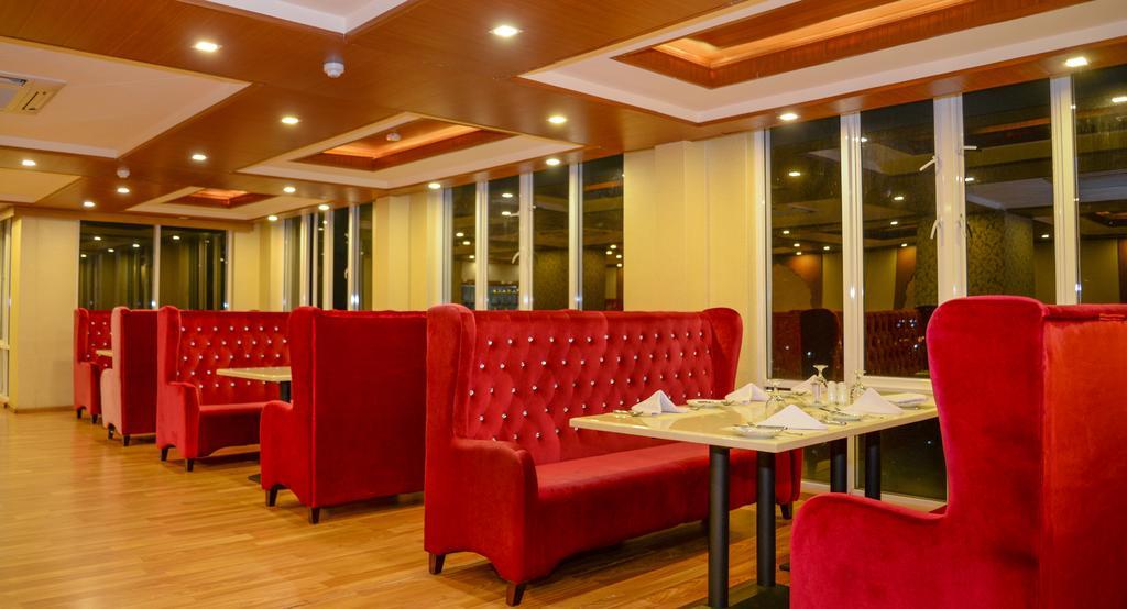 The Grand Kandyan 5* Канді