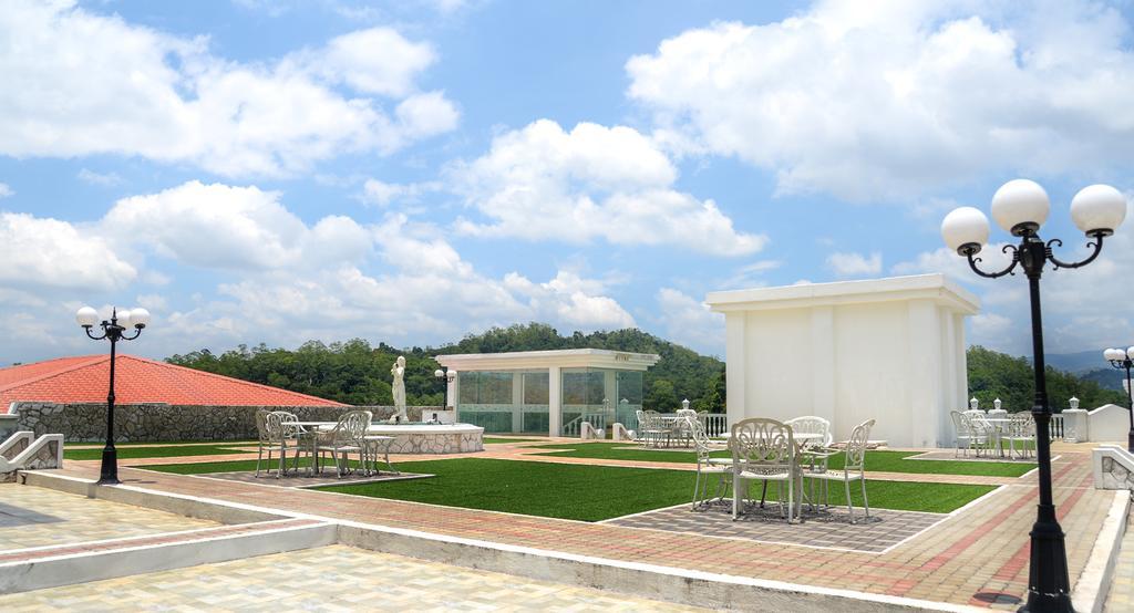 The Grand Kandyan Готель 5*